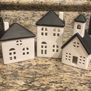 TARGET WONDERSHOP CERAMIC HOUSE BLACK ROOFS